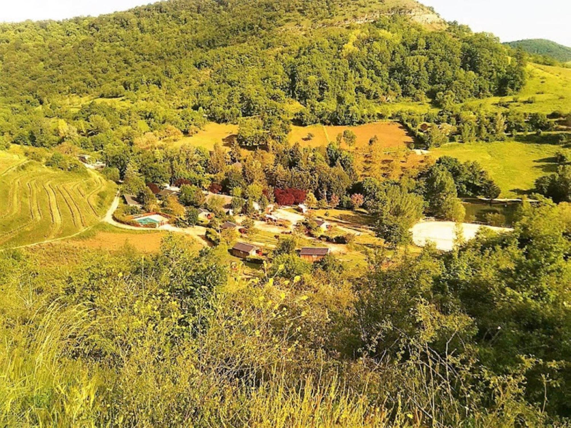 La Fregiere Chalets Clairvaux-d'Aveyron Exterior foto